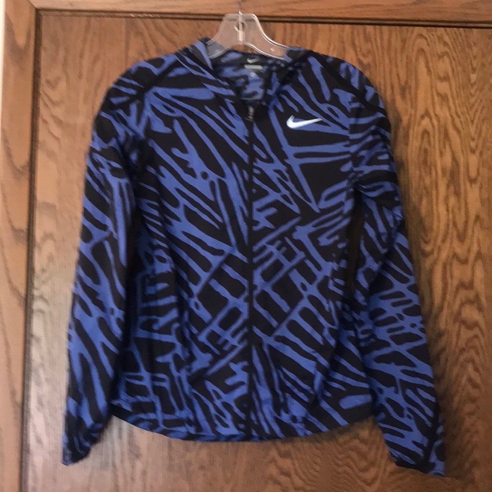 Nike Windbreaker-XSm. Cute zebra pattern. EUC! 😍